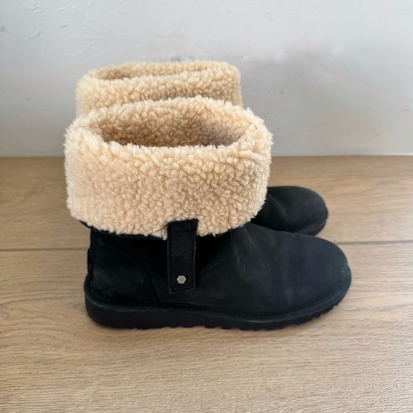 UGGS Ugg Malindi Cuffable Cuff Black Leather Shearling Mid Calf Boots - Picture 3 of 6